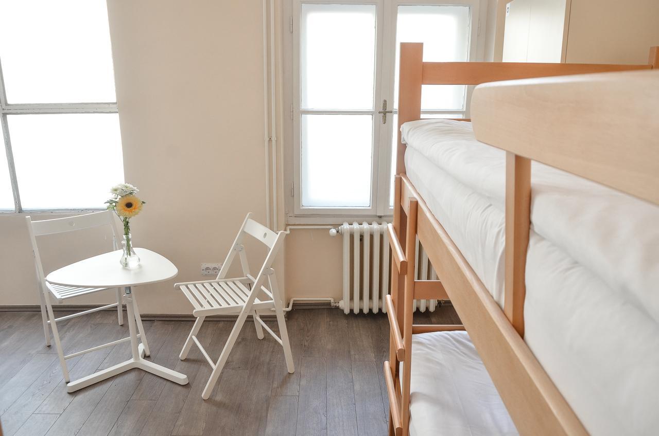 Roommates Hostel Βελιγράδι Εξωτερικό φωτογραφία