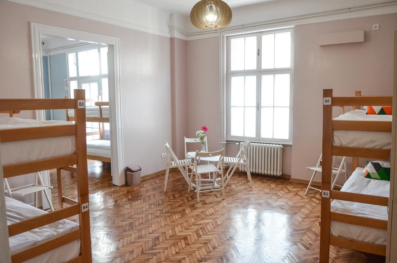 Roommates Hostel Βελιγράδι Εξωτερικό φωτογραφία
