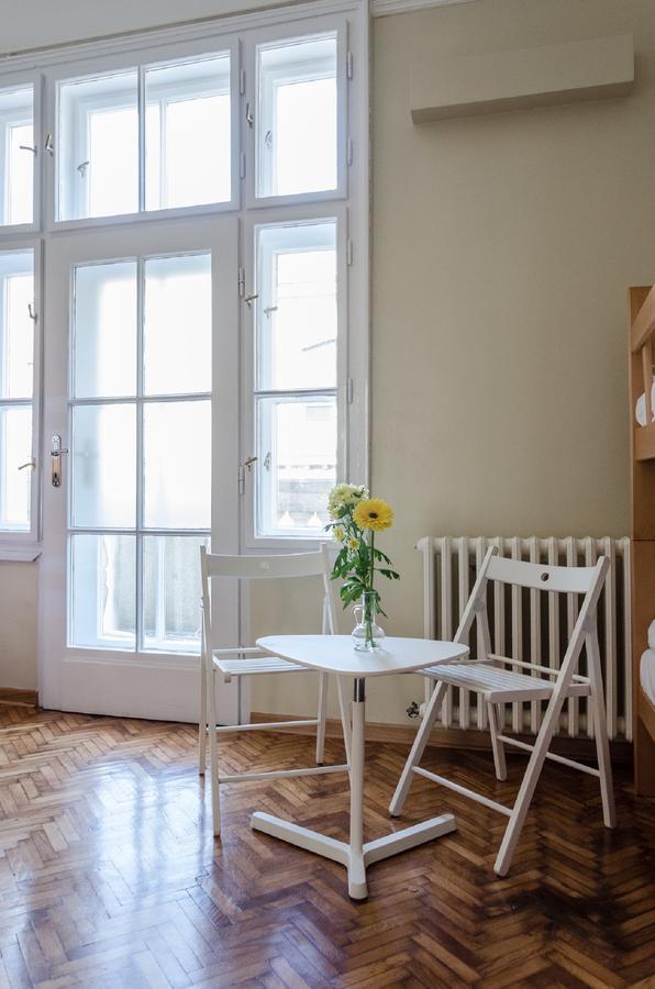 Roommates Hostel Βελιγράδι Εξωτερικό φωτογραφία