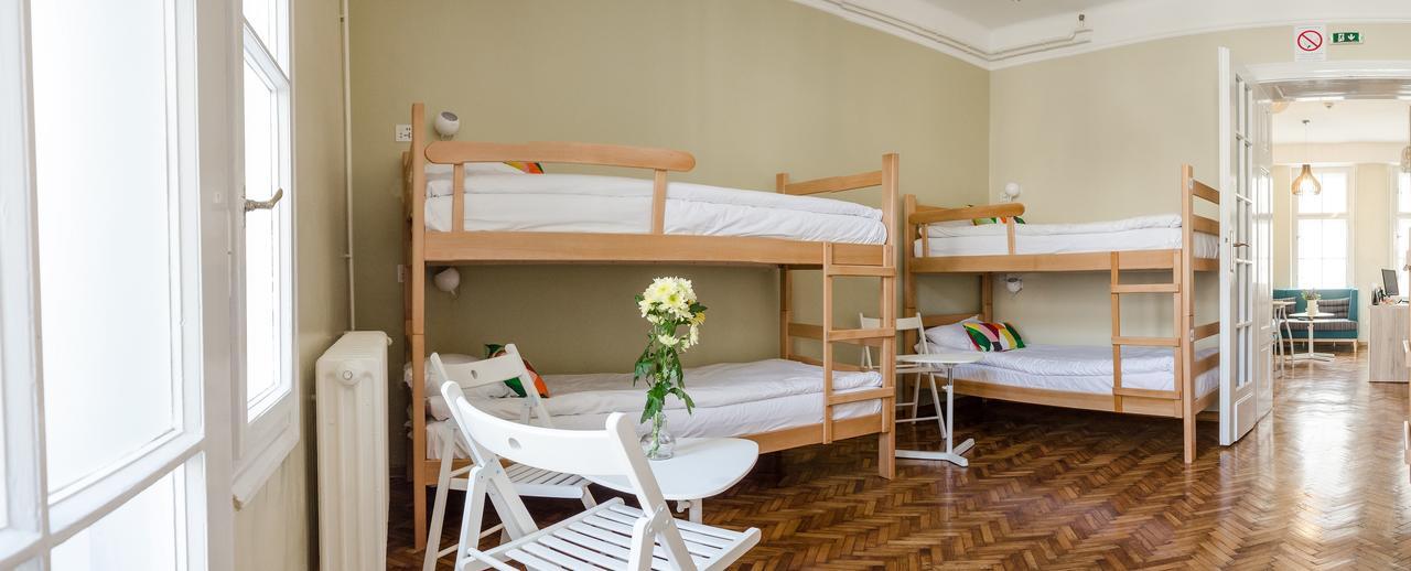 Roommates Hostel Βελιγράδι Εξωτερικό φωτογραφία